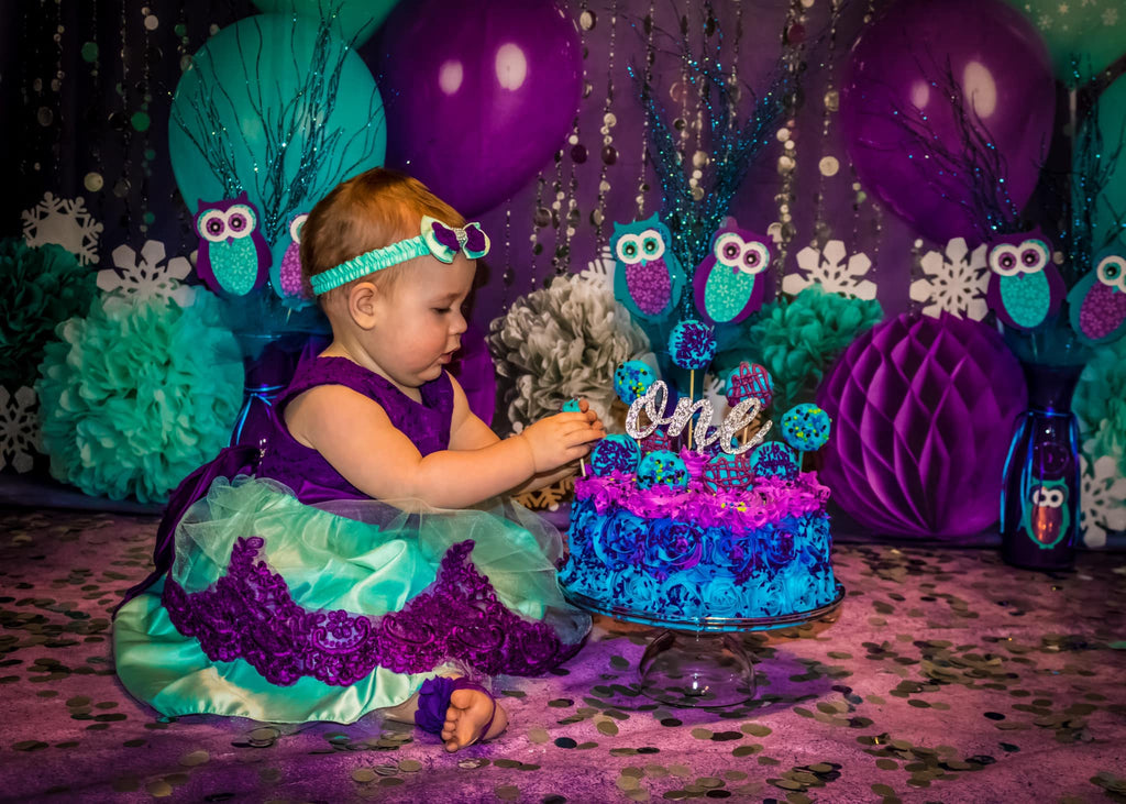 Kate Fondo de cumpleaños púrpura de onederland de invierno diseñado por Mandy Ringe Photography