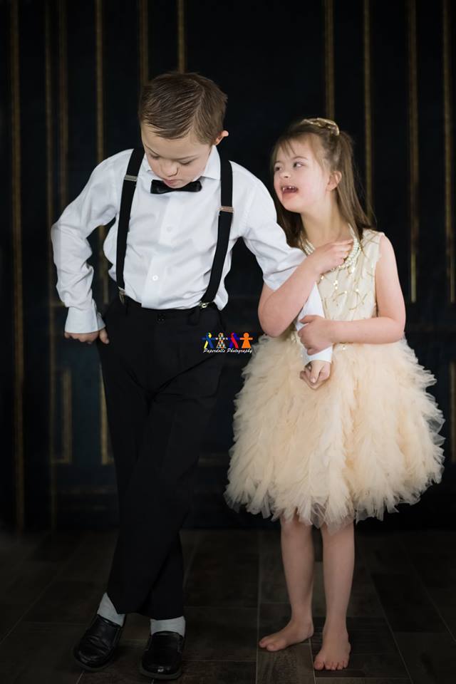 Katebackdrop：Kate Elegant Retro Black Wall door Backdrop