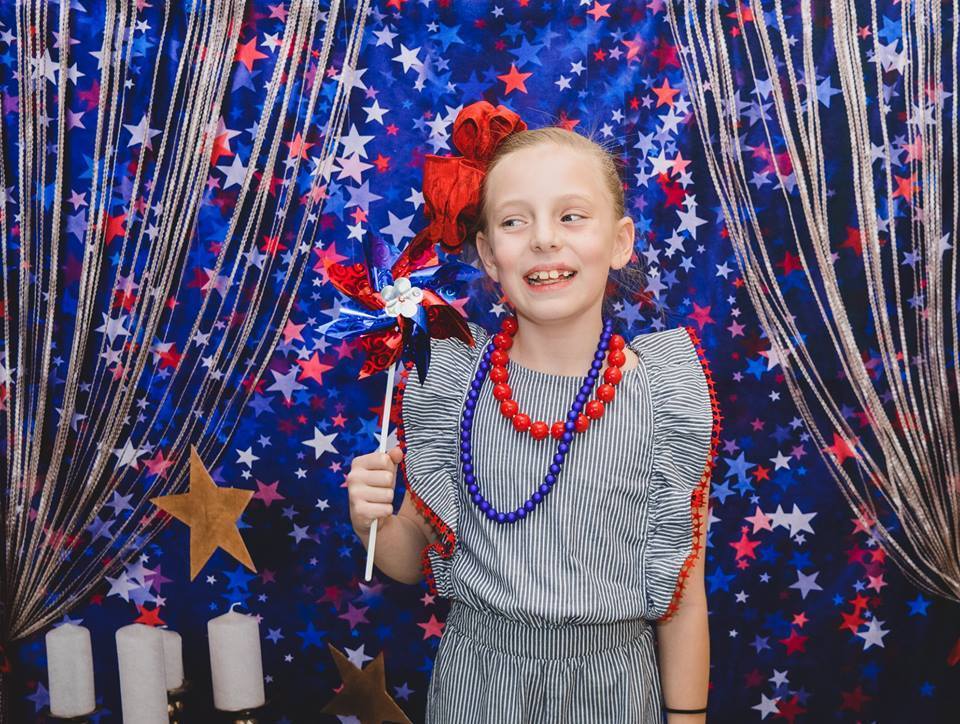 Katebackdrop：Kate blue red star backdrop for cake smash Backdrop designed by Studio Gumot