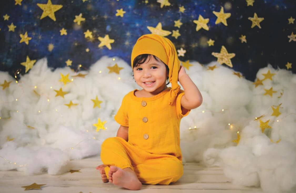 Cargar imagen en el visor de la galería, Katebackdrop£ºKate Night Sky with Gold Stars Children Backdrop for Photography Designed by Mandy Ringe Photography