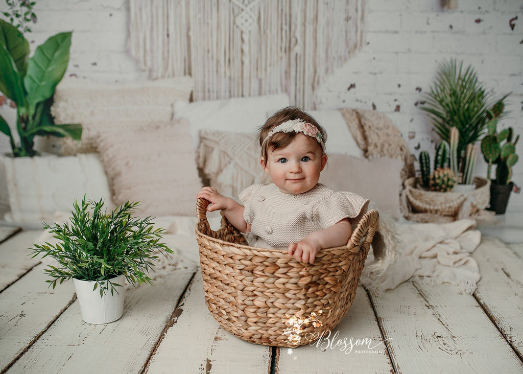 Kate Almohadas de piso de macramé Boho con fondo de plantas de primavera madre diseñado por Mandy Ringe Photography