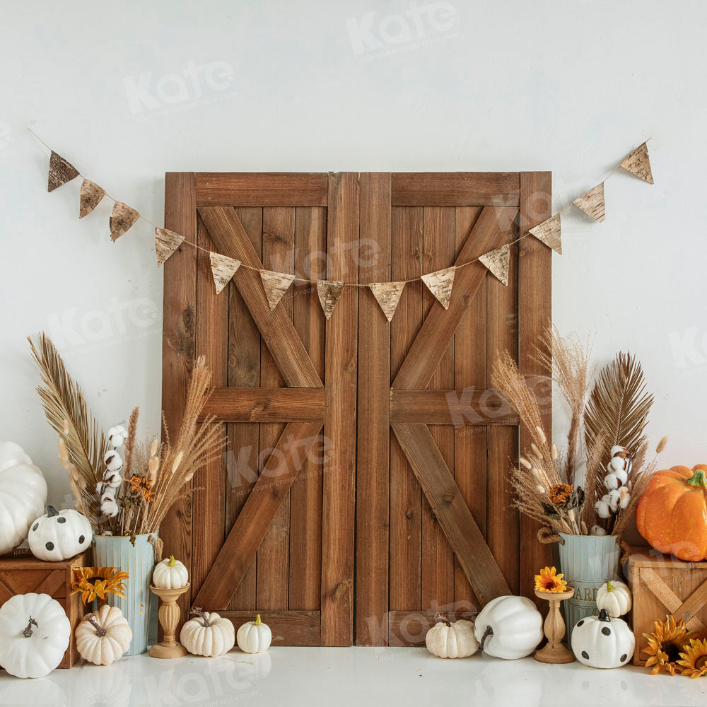 Kate Fondo de puerta de granero de calabaza de acción de gracias de otoño Diseñado por Emetselch