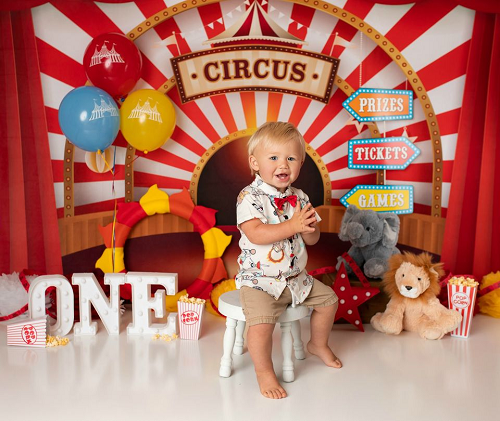 Kate Circus escenario telón de fondo rojo para fotografía