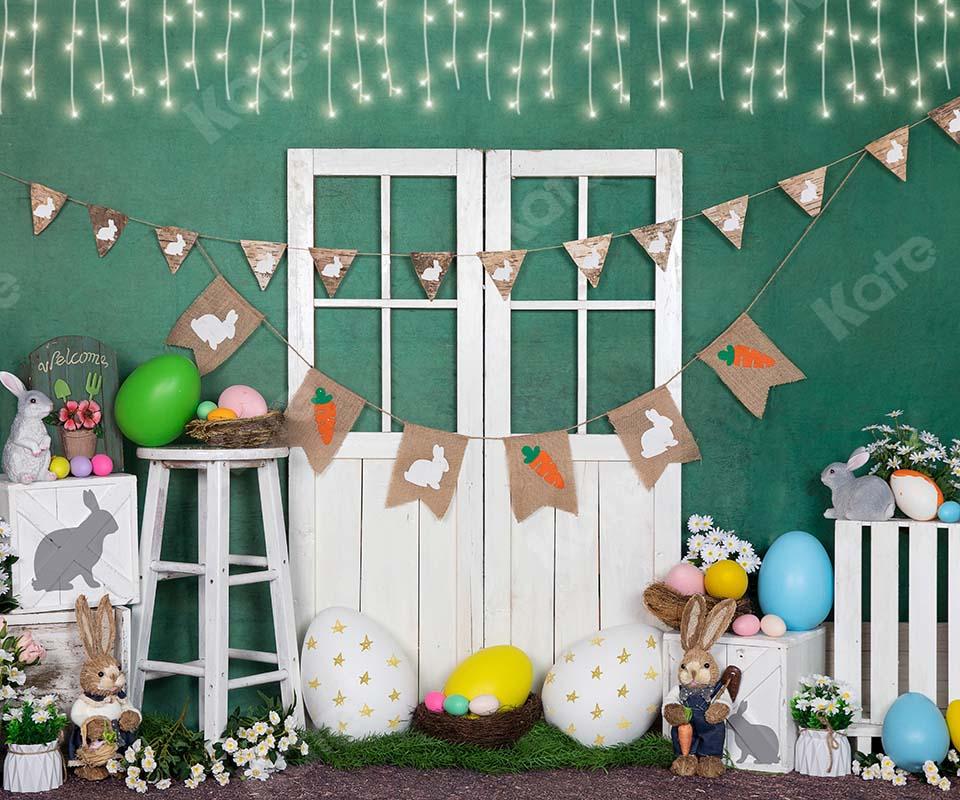 Kate Huevo de Pascua Conejito Linterna Puerta blanca Fondo verde Diseñado por Emet Selch