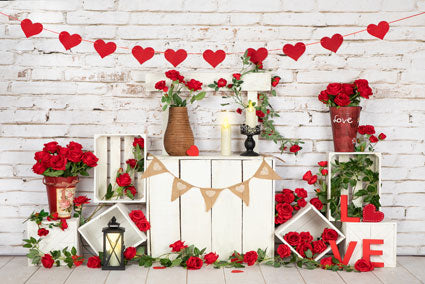 Kate Soporte de rosas de San Valentín Fondo de pared de ladrillo blanco diseñado por Emetselch