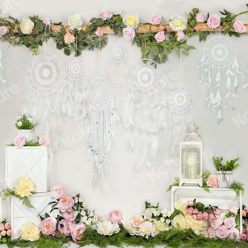 Kate Fondo blanco Boho de flores para el día de la madre diseñado por Emetselch