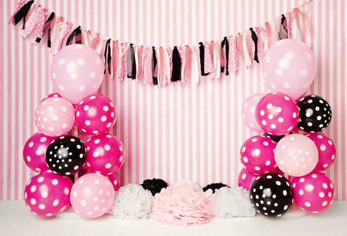 Kate Globos rosas negros con tiras para niños Telón de fondo para fotografía diseñado por Kerry Anderson