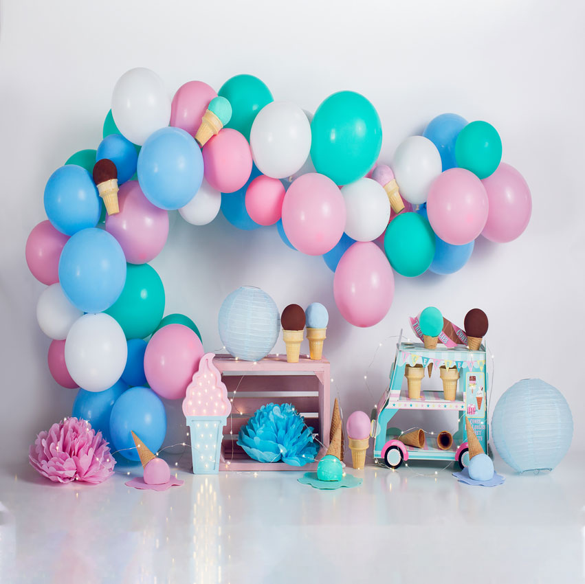 Kate Fondo de cumpleaños para niños con helado con globos para fotografía diseñado por Megan Leigh Photography