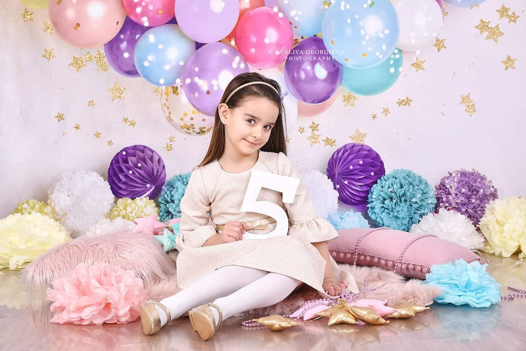 Fondo de globos y estrellas de cumpleaños de Kate diseñado por Mandy Ringe Photography