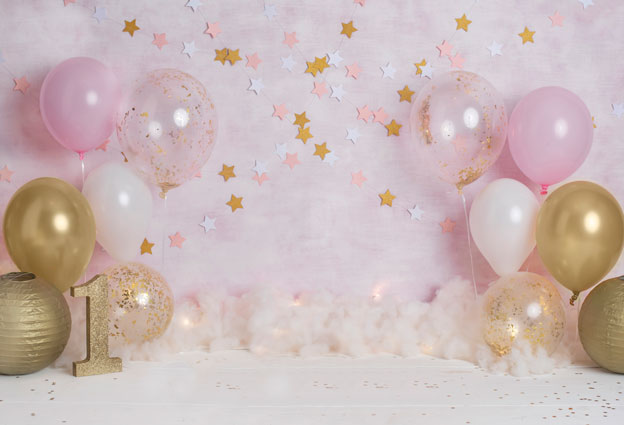 Cumpleaños de Kate Globos para niños Telón de fondo rosa diseñado por Rose Abbas