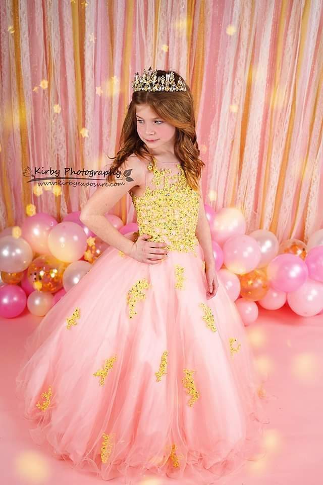 Katebackdrop：Kate Birthday Pink & Gold Ribbons with Balloons Backdrop Designed By Arica Kirby