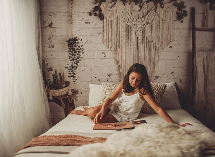 Kate Boho Macrame Dormitorio Fondo de pared verano Primavera Diseñado por Mandy Ringe Photography