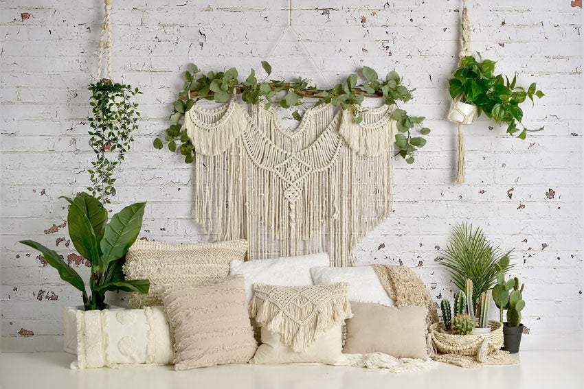 Kate Almohadas de piso de macramé Boho con fondo de plantas de primavera madre diseñado por Mandy Ringe Photography