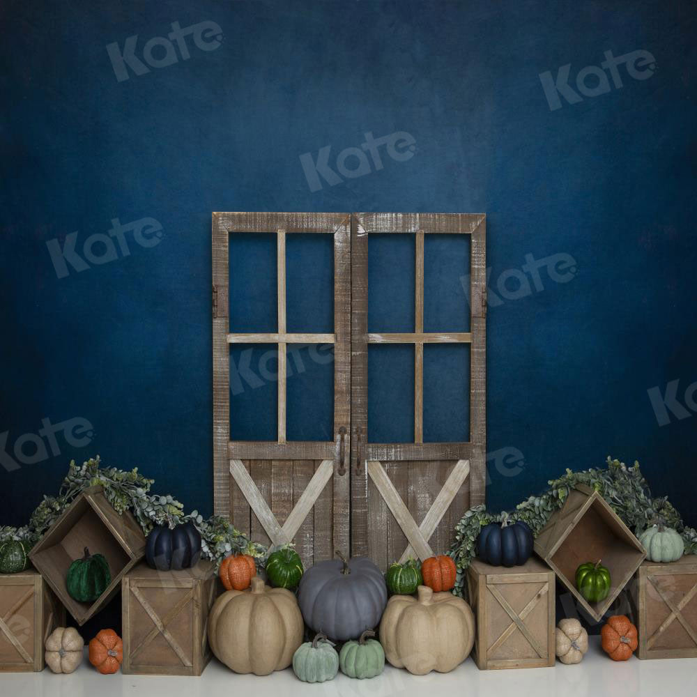 Kate calabaza Puerta de madera otoño Telón de fondo diseñado por Lisa B