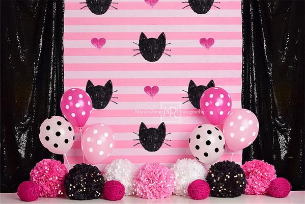 Kate Fondo de cumpleaños de gatito rosa y negro diseñado por Mandy Ringe Photography