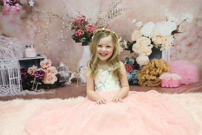 Katebackdrop：Kate floral antique pink for cake smash backdrop designed by Studio Gumot